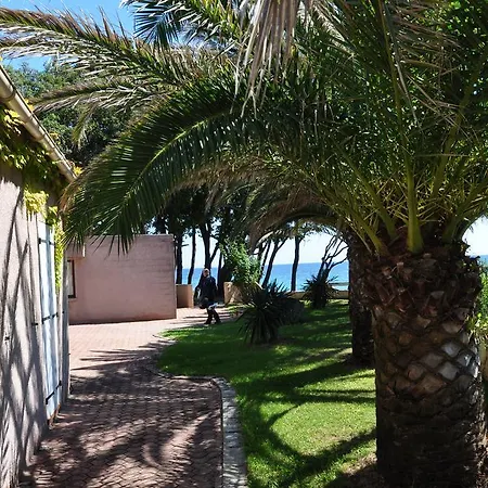 Apart-hotel Sole E Mare Santa-Maria-Poggio (Corsica)