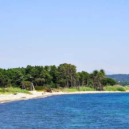 Ξενοδοχείο με διαμερίσματα Sole E Mare 2*