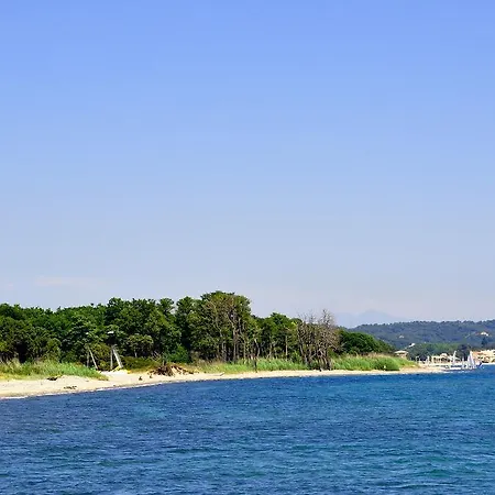 Ξενοδοχείο με διαμερίσματα Sole E Mare 2*