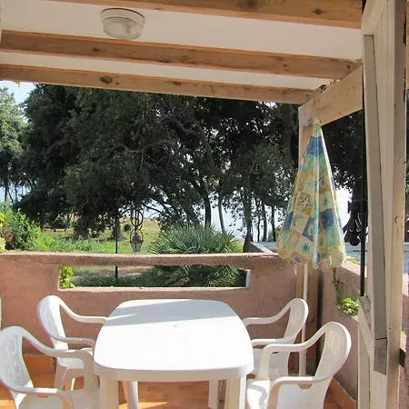 Ξενοδοχείο με διαμερίσματα Sole E Mare 2*