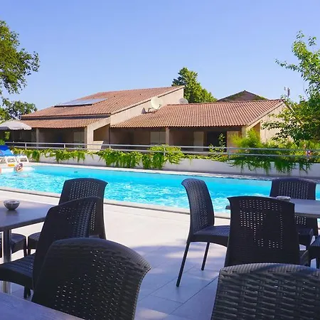 Sole E Mare 2* Santa-Maria-Poggio (Corsica)