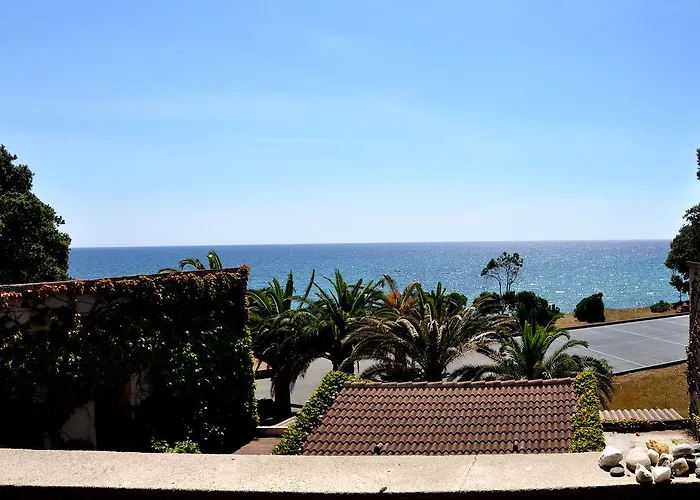 Aparthotel Sole E Mare Santa-Maria-Poggio (Corsica)