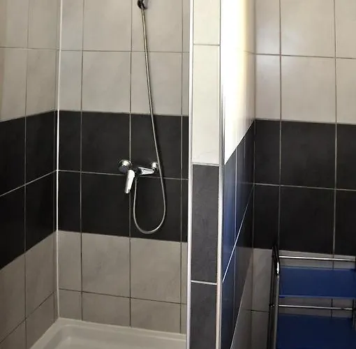 Apart Otel Sole E Mare Santa-Maria-Poggio (Corsica)