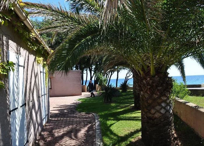 Aparthotel Sole E Mare Santa-Maria-Poggio (Corsica)