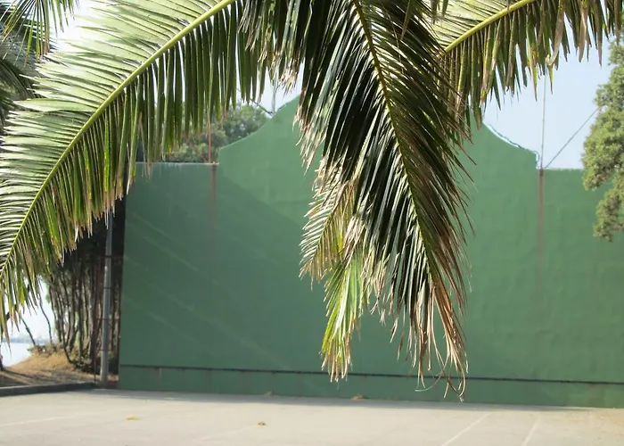 Apart Otel Sole E Mare Santa-Maria-Poggio (Corsica)