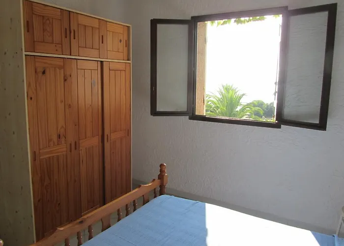 Apart Otel Sole E Mare Santa-Maria-Poggio (Corsica)