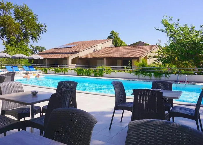 Sole E Mare 2* Santa-Maria-Poggio (Corsica)